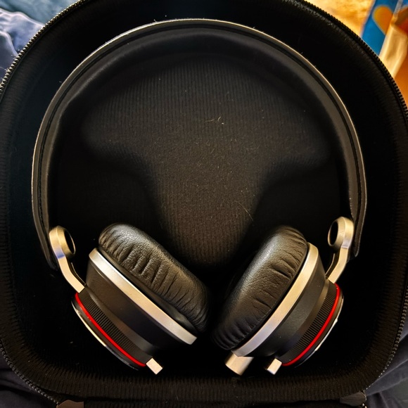 Audio Technica ATH-RE700 Wired Over-Ear Headphones - Picture 1 of 2